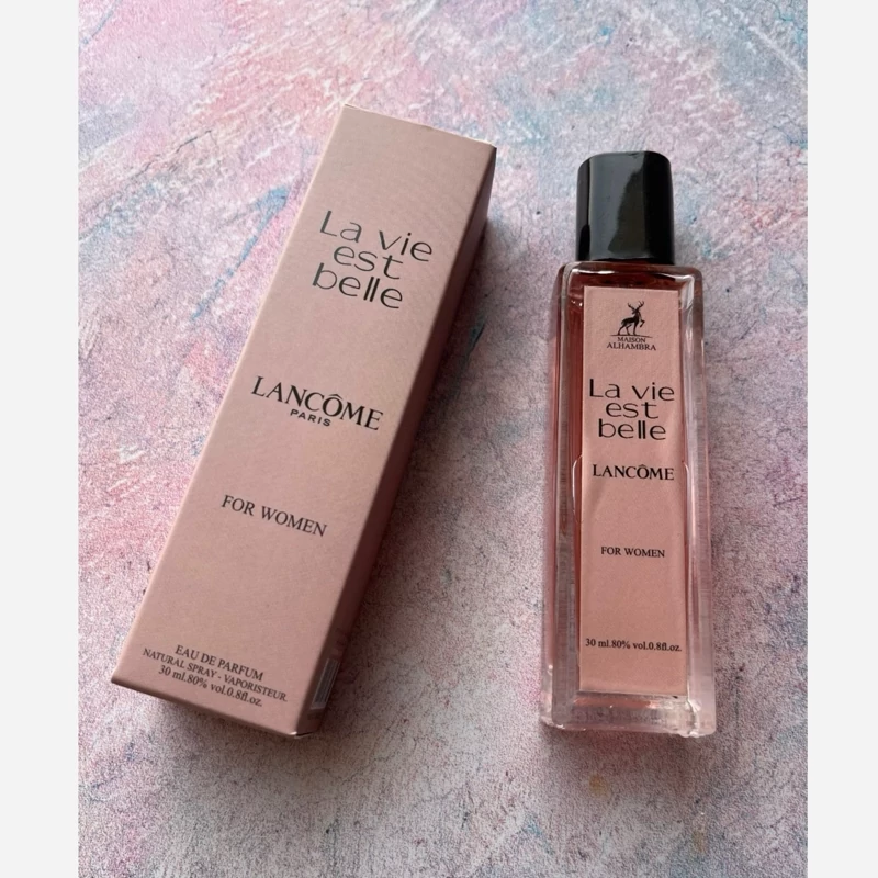 عطرالحمبرا مدل La vie est belle